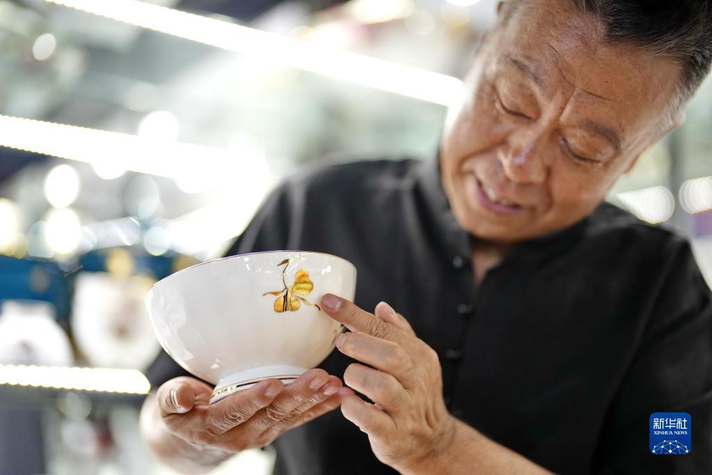 奔驰宝马可以用qq登陆的